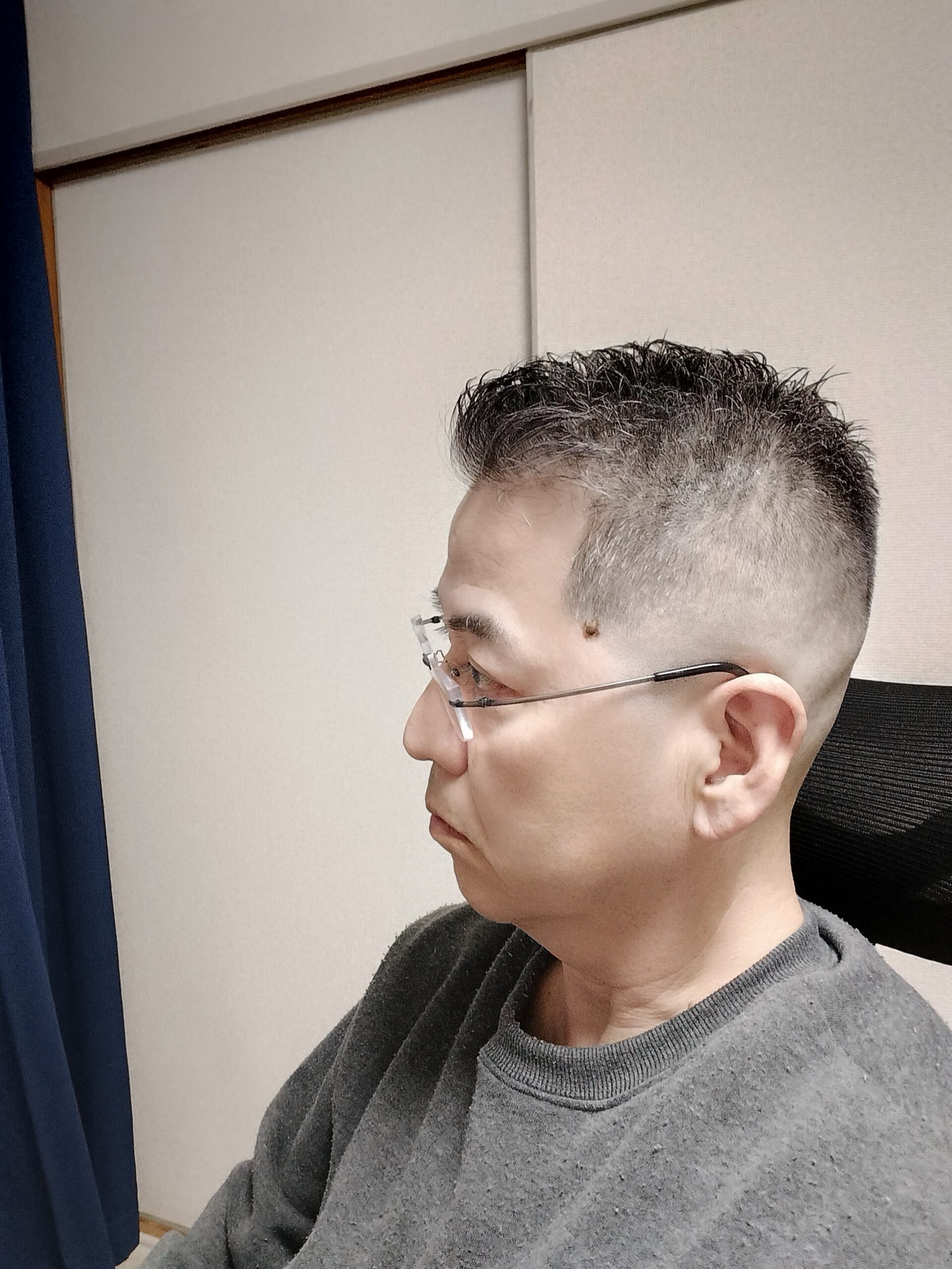 工場で働くおじさんA